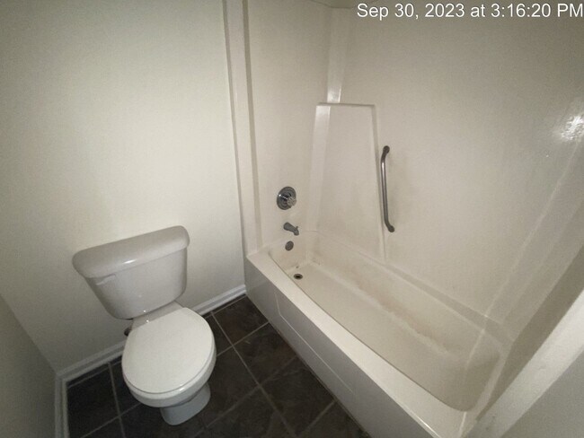 Building Photo - 912 Drew Ct