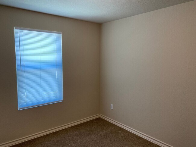 Building Photo - 14003 Fratelli Rd