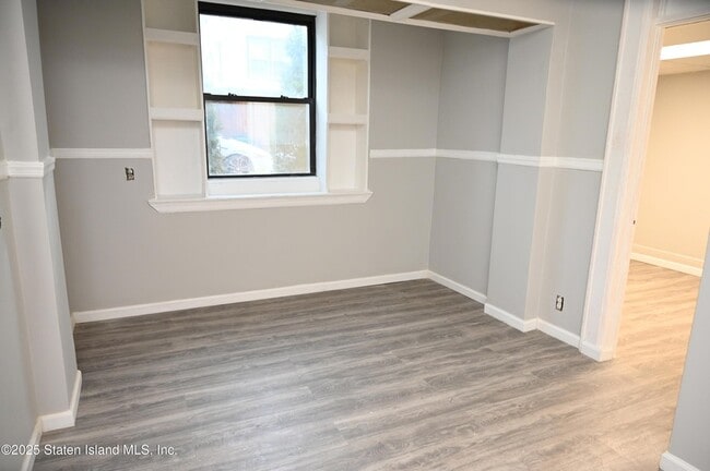Building Photo - 37 Avon Pl