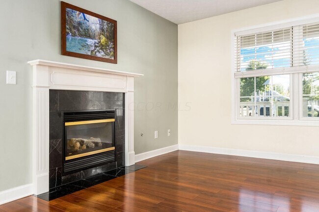 Building Photo - 1383 Pansy St