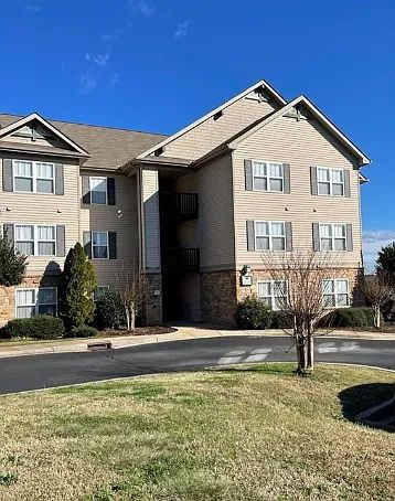 Primary Photo - Single Room w/ Private Bathroom in Hart's Cove