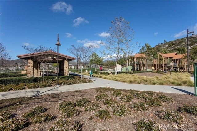 Building Photo - 27 Sorrel