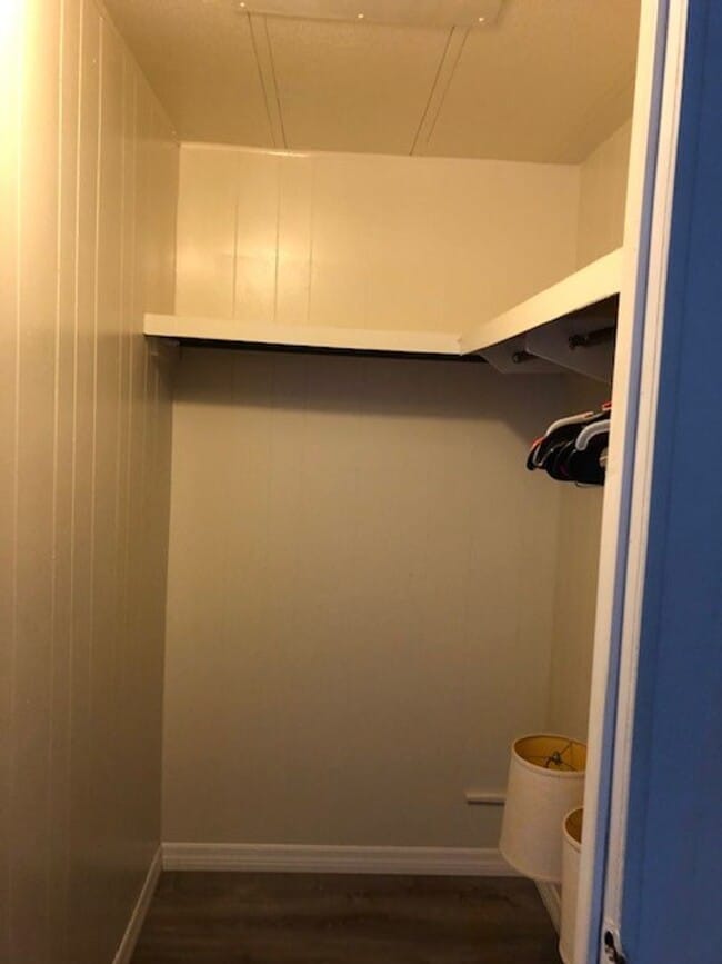 Building Photo - 2 BEDROOM 2 BATH MOBILE ON 2.21 ACRES IN LAKE TROPICANA RANCHETTES