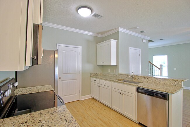 Building Photo - 1208 Cypress Fall Cir