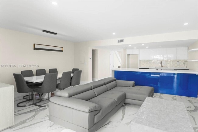 Building Photo - 3973 NE 167th St