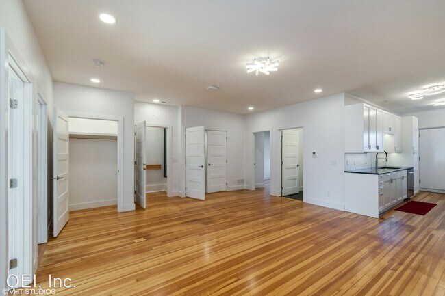 Primary Photo - 3 br, 1 bath House - 321 Main Street