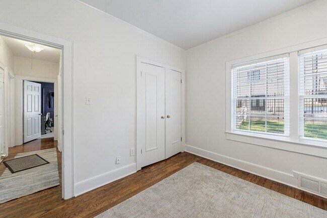 Building Photo - 65 Spruell Springs Rd