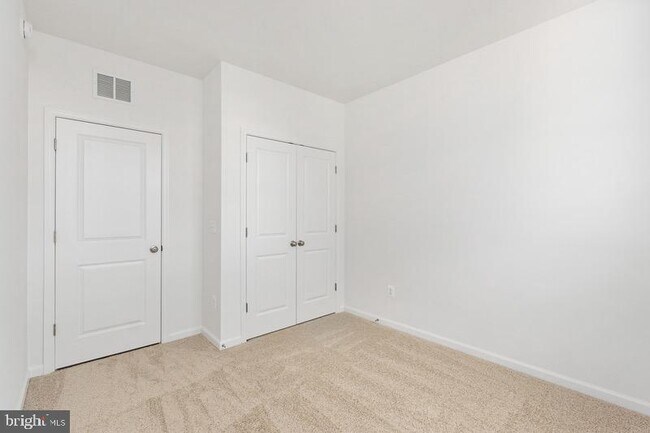 Building Photo - 2514 Neabsco Common Pl