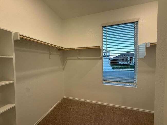 Building Photo - 17704 Sage Thrasher Dr