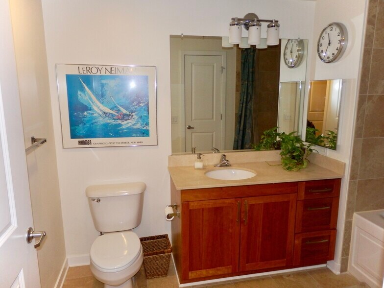 Bathroom - 475 K St NW