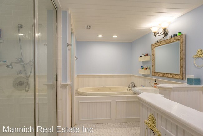 Building Photo - 3 br, 2 bath House - 104 Mershon St.