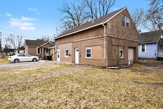 Building Photo - 2 Bedroom Rental Loft With Garage - $1150/Month