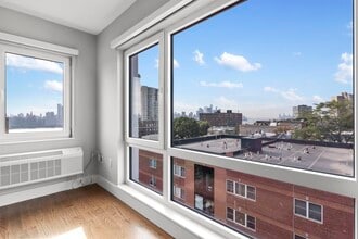 Building Photo - 60 68th St