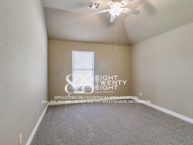 Building Photo - Roommates Not Working Out? 4 Bed/2 Bath Home Near OU Campus Available NOW! (Not Preleasing for 2027)