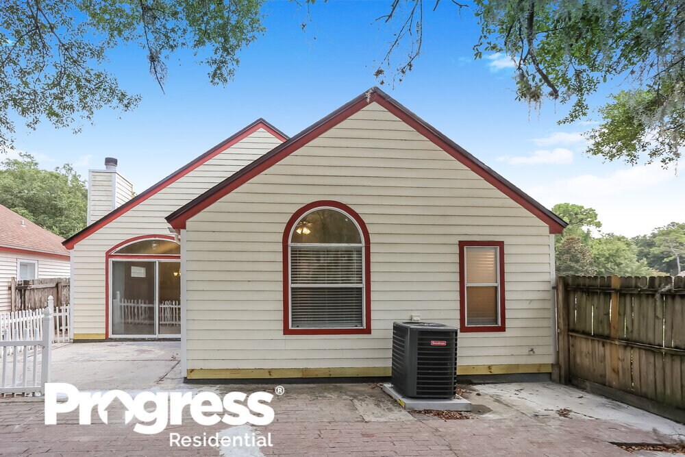 Building Photo - 1156 Radis Pl