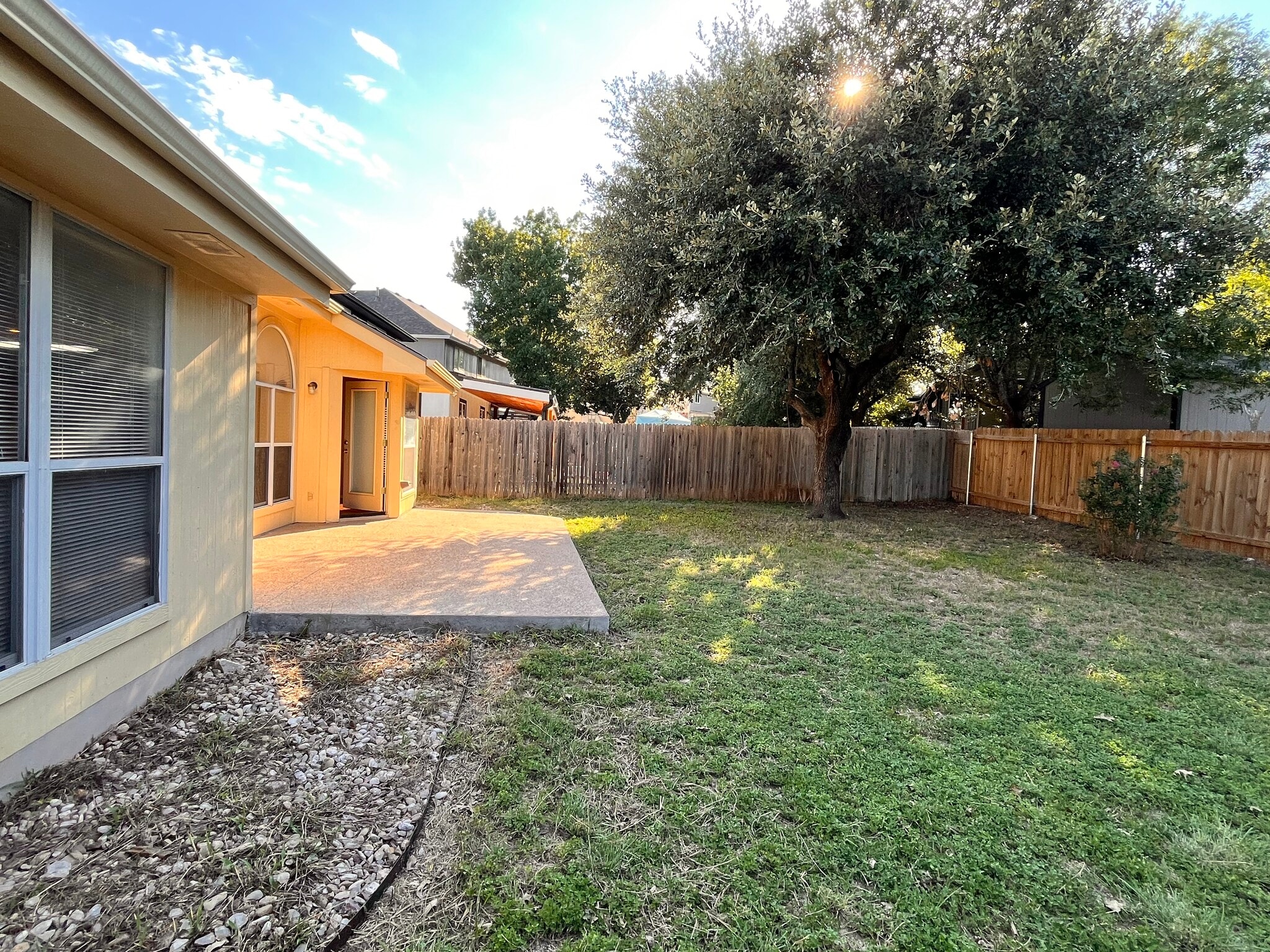 Backyard patio - 8106 Hawick Dr