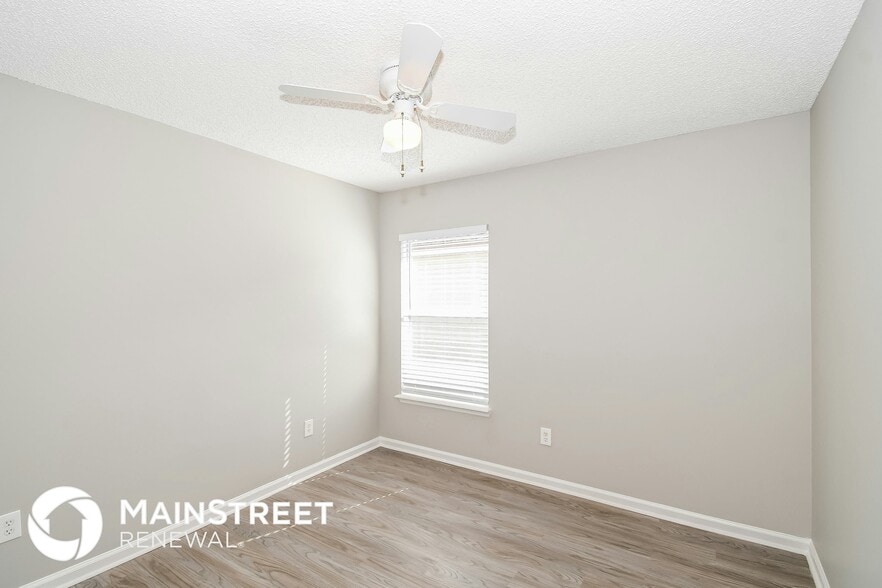 Building Photo - 7878 Cherry Blossom Dr S