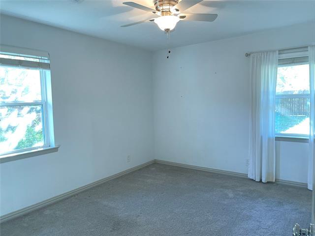 Building Photo - 405 Ola Ln