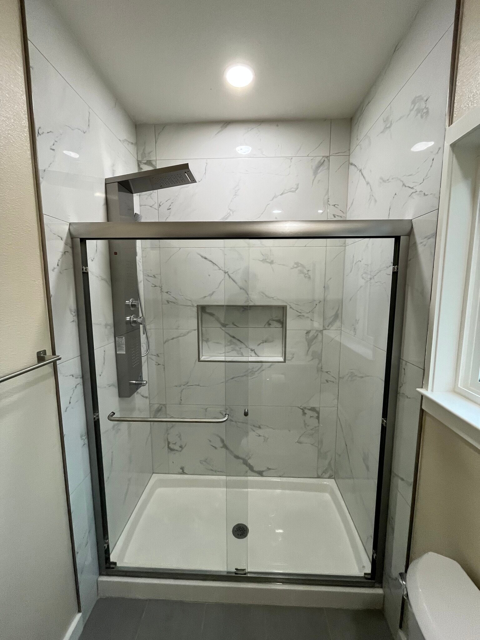 Building Photo - 608 Myrtle Ave