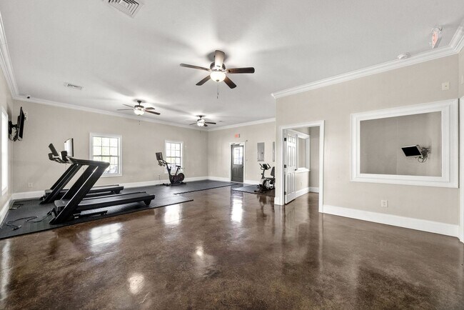 Building Photo - 1141 Old Duke Dr