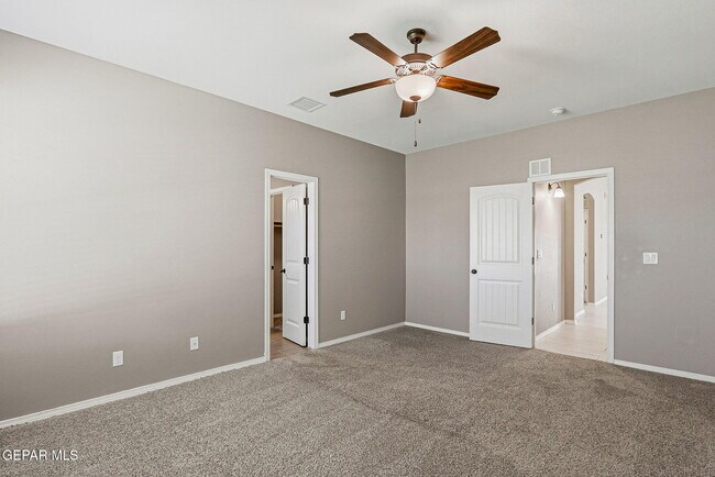 Building Photo - 14609 Carlo Alvarado Dr