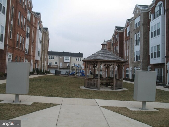 Building Photo - 42784 Lauder Terrace