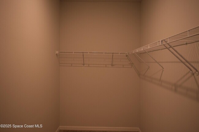 Building Photo - 3143 Fullerton Ave