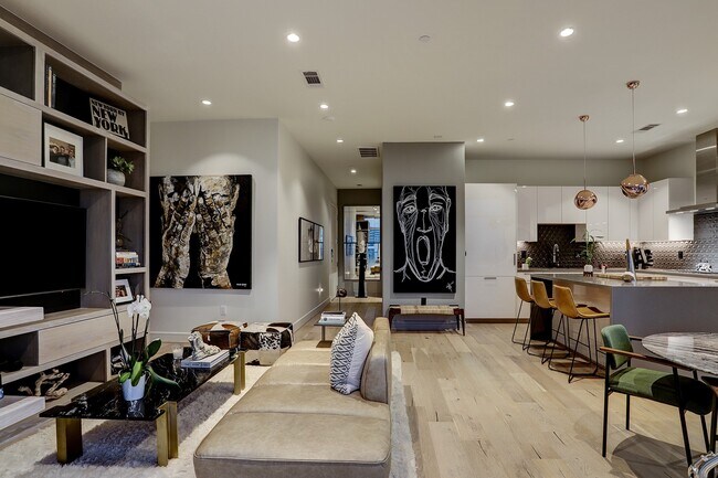 Building Photo - 4521 San Felipe St