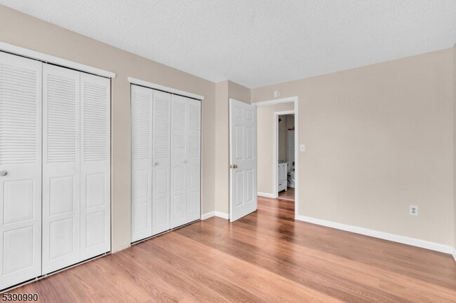 Building Photo - 96 Fisher Dr