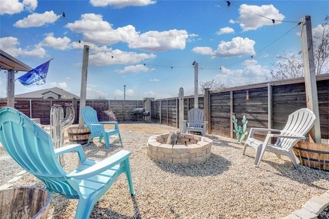 Building Photo - 830 Rustic Way