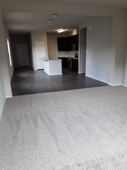 Living Room to Kitchen - 10818 Fox Trot