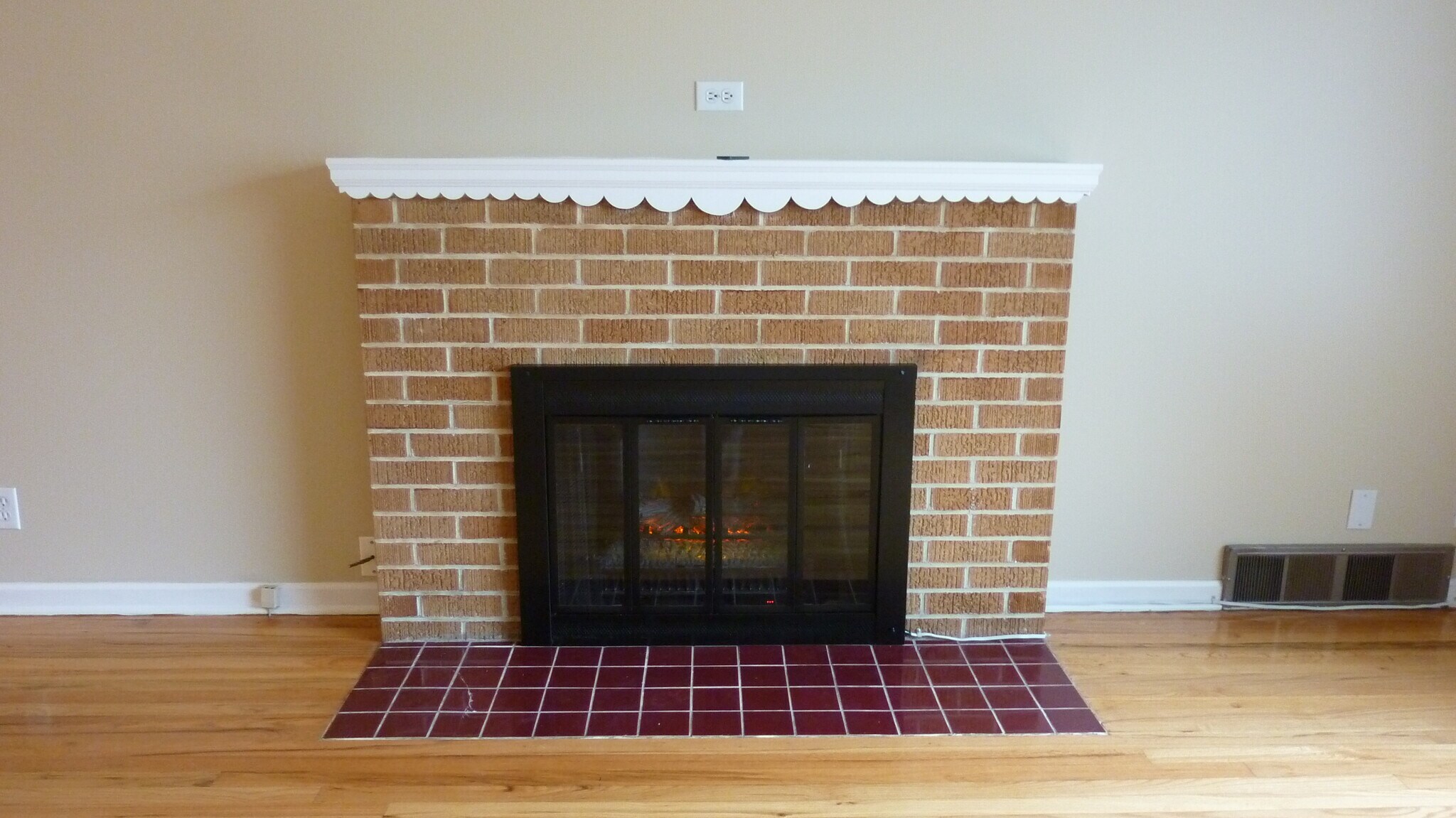 Building Photo - 825 E 35th Ave