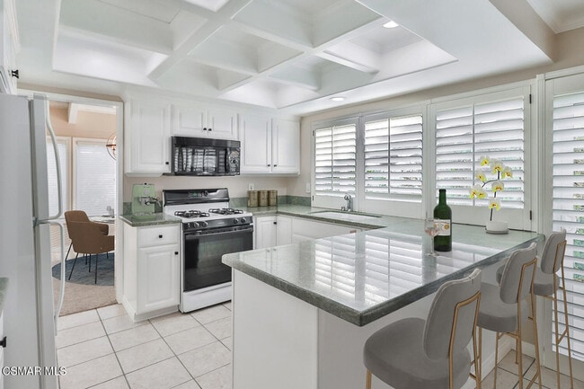 Building Photo - 1046 Barrow Ct