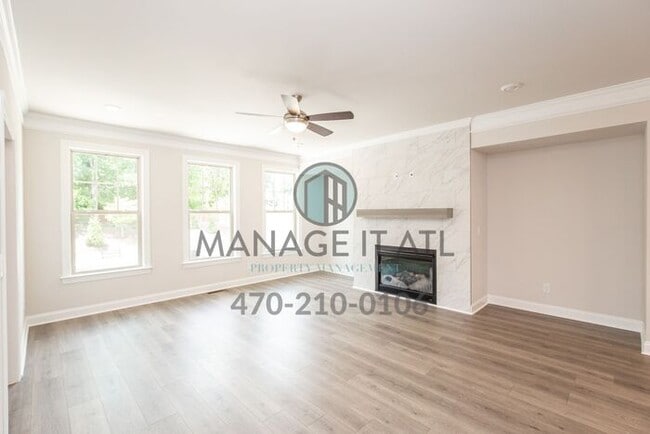 Building Photo - Elegant 4 bedroom Townhome in Chamblee clo...