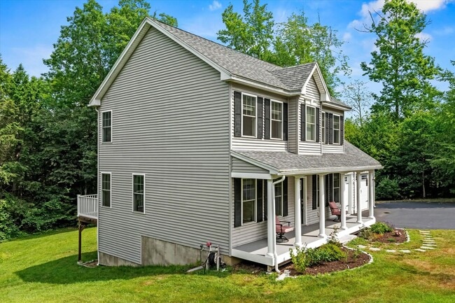 Building Photo - 30 Daylily Ln