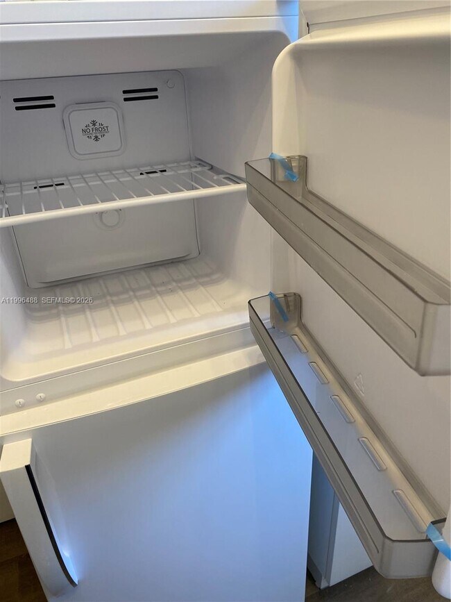 Building Photo - 40 Almeria Ave