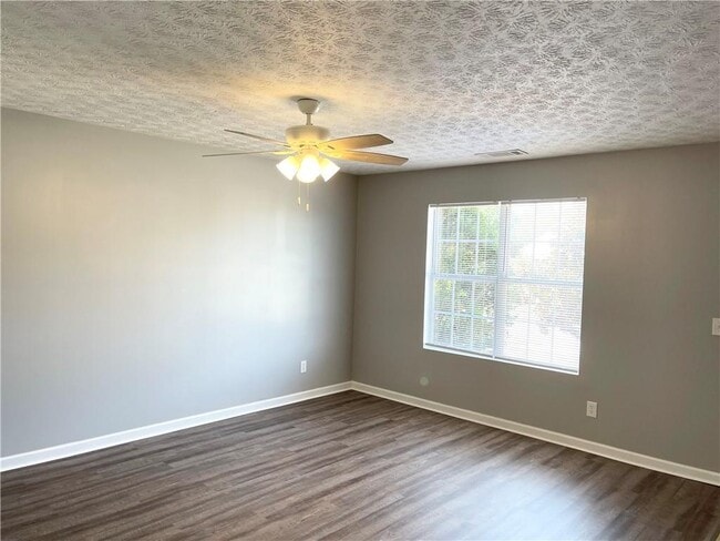 Building Photo - 7748 Bernardo Dr