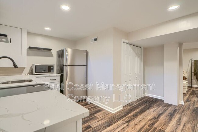 Building Photo - 1221 Glenwood Ave