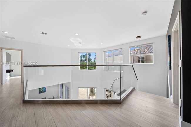 Building Photo - 1549 Breakwater Terrace