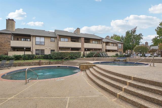 Building Photo - 1301 Memory Ln