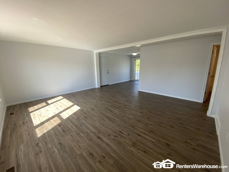 Building Photo - 708 Graceland Ave