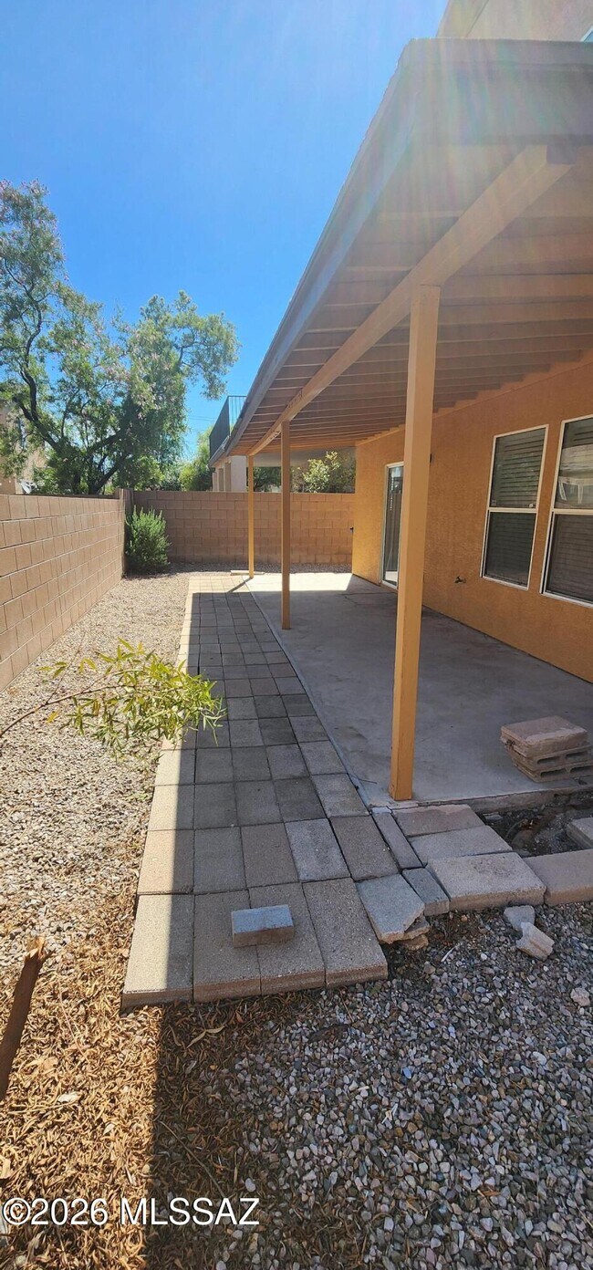 Building Photo - 1058 W Sea Star Dr