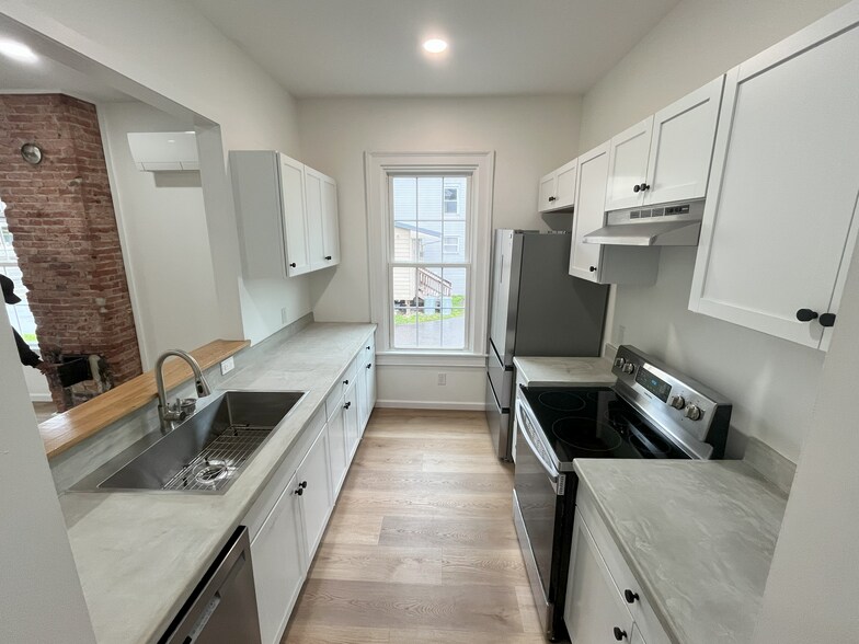 Kitchen - 51932 NY-10