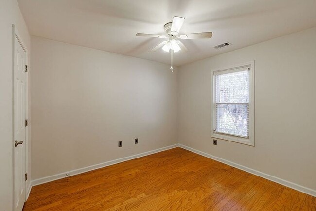 Building Photo - 160 Cedar Rock Trace