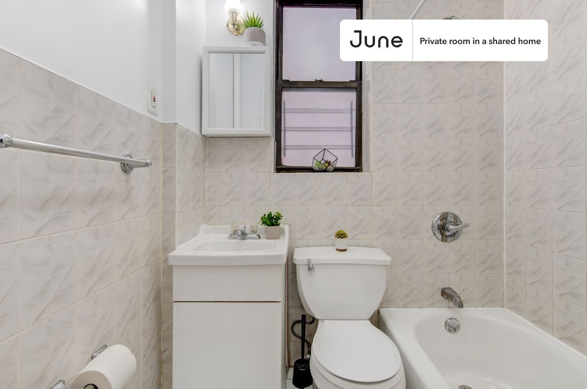 Building Photo - Room in Shared 2.0 bed/1 bath home