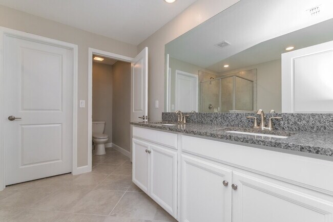 Building Photo - 2902 YellowHammer Wy