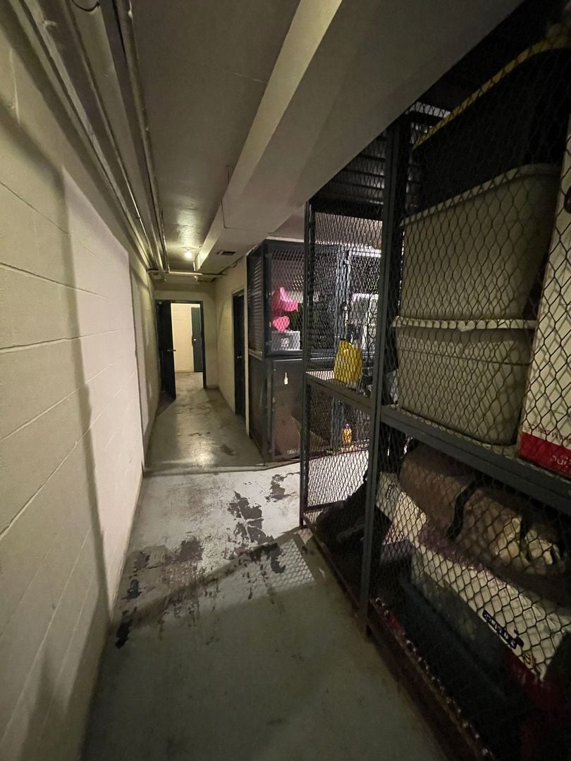 Building Photo - 744 W Gordon Ter