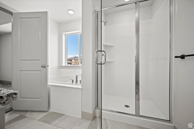 Building Photo - 621 S 85 E