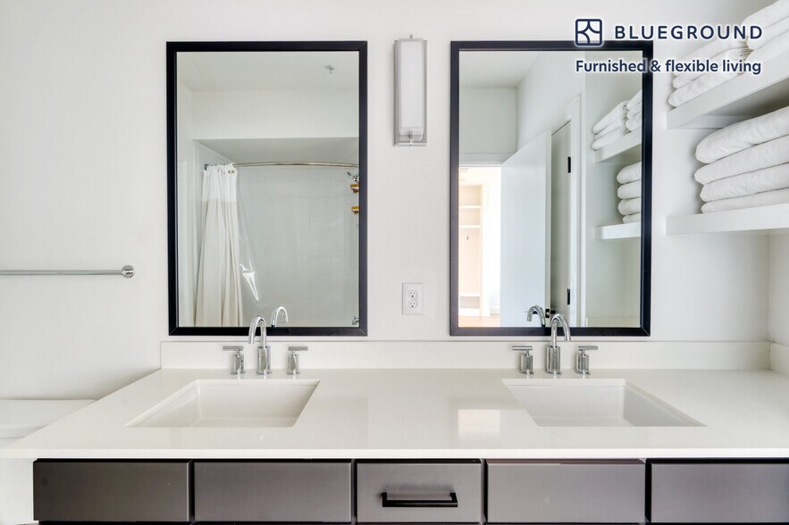 Building Photo - 1401 Art Dilly Dr.