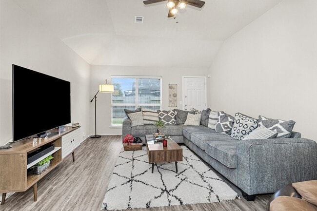 Building Photo - 30406 Mesa Valley Dr